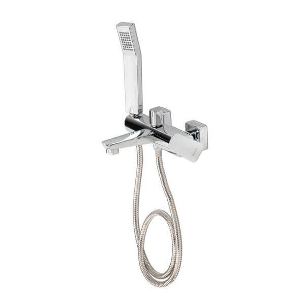 Едноръкохватков смесител Makena Nobo за душ, месингов, с хромирано покритие и дълъг маркуч за удобство. Едноръкохватков смесител Makena Nobo за душ, месингов, с хромирано покритие и дълъг маркуч за удобство.