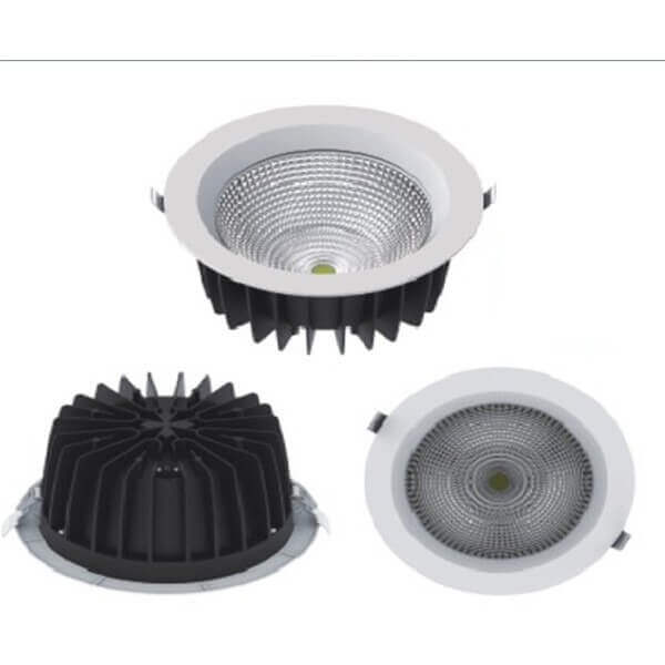 Луна за вграждане LEDMAX COB 20 W, осигуряваща ярко осветление с LED лунички и COB диод. Луна за вграждане LEDMAX COB 20 W, осигуряваща ярко осветление с LED лунички и COB диод.