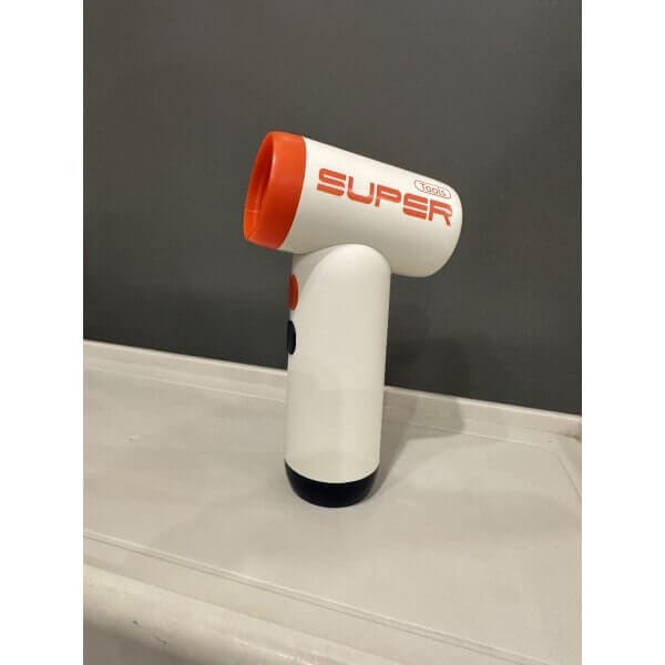 Преносим вентилатор Super, 40W, 12.3 x 13.8 x 3.8 см Преносим вентилатор Super, 40W, 12.3 x 13.8 x 3.8 см