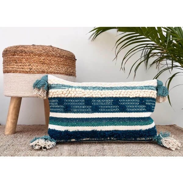 Ръчно тъкана възглавница FHF-CU-2024-32 с пълнеж, 100% памук, вакуумно опакована Ръчно тъкана възглавница FHF-CU-2024-32 с пълнеж, 100% памук, вакуумно опакована