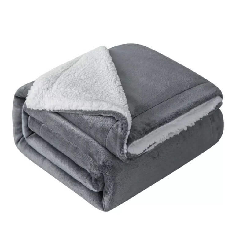 Одеяла – памучни, вълнени, акрилни и меки модели