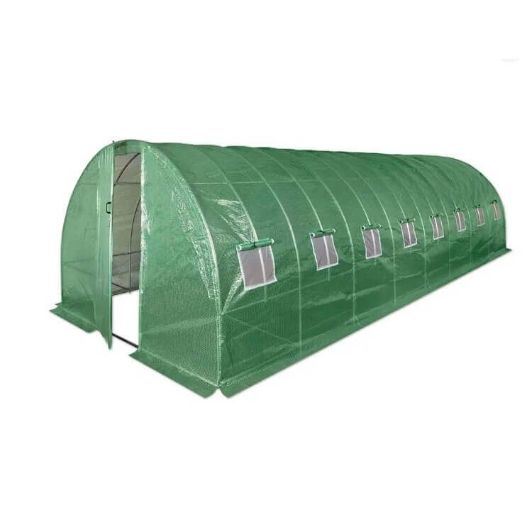 Оранжерия и парник, разположени в зеленчукова градина